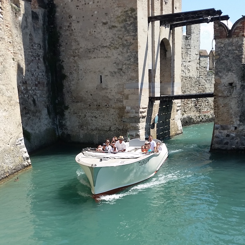 Beluga Motorboat - Tours of Lake Garda